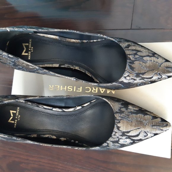 Brand new Marc Fisher heels - Picture 1 of 6